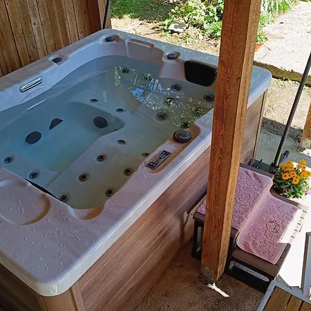 Eperkert Vendeghaz Parád